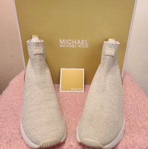 Michael kors styler booties